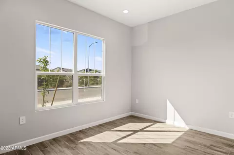 5977 E Quail Ave, Phoenix, AZ 85054 photo 4