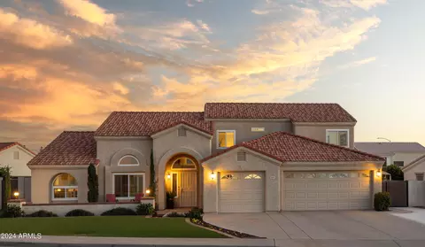 5925 E Ivy St, Mesa, AZ 85205