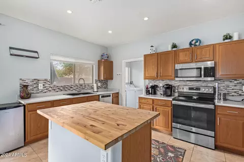 Kitchen - 10739 E Bramble Ave, Mesa, AZ 85208 photo 3 of 5