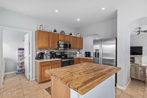 Kitchen - 10739 E Bramble Ave, Mesa, AZ 85208 photo 2 of 5