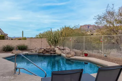 8014 E Rosewood Pl, Gold Canyon, AZ 85118