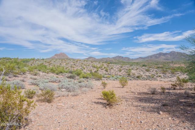 3630 W Rivera Dr #3, New River, AZ 85087