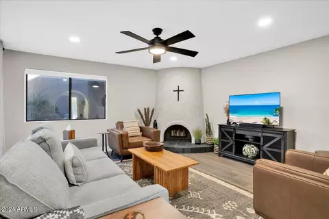 7432 E Hum Rd #204, Carefree, AZ 85377