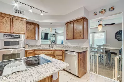 5750 N 10th St #2, Phoenix, AZ 85014