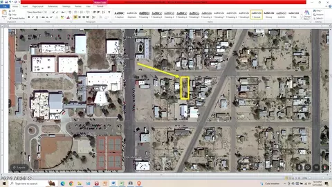 109 E 10th St #-, Eloy, AZ 85131 photo 2