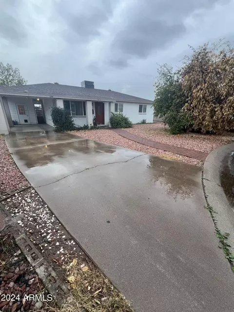 4415 W Mitchell Dr, Phoenix, AZ 85031 photo 2