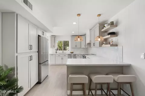 Kitchen - 2119 Ellis Dr, Tempe, AZ 85282 photo 2 of 5