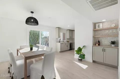 Dining - 2119 Ellis Dr, Tempe, AZ 85282 photo 1 of 1