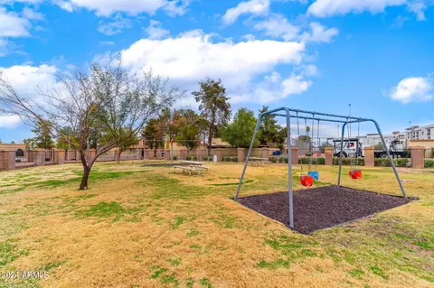 Exterior - 2119 Ellis Dr, Tempe, AZ 85282 photo 7 of 7