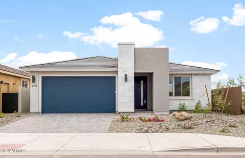 5935 E Abraham Ln, Phoenix, AZ 85054