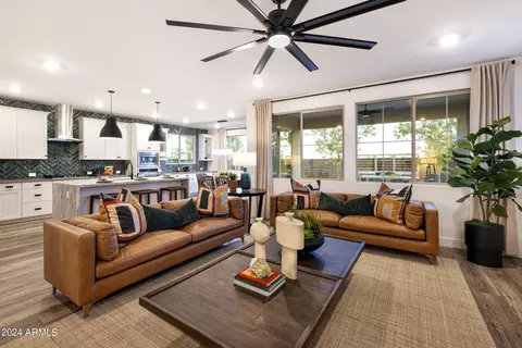 1462 E Rakestraw Ln, Gilbert, AZ 85298 photo 3