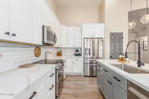 720 N Bridlegate Dr, Gilbert, AZ 85234