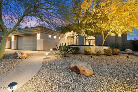 16471 S Mountain Stone Trl, Phoenix, AZ 85048