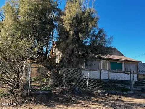 18200 S Wolf Run Trl N, Mayer, AZ 86333