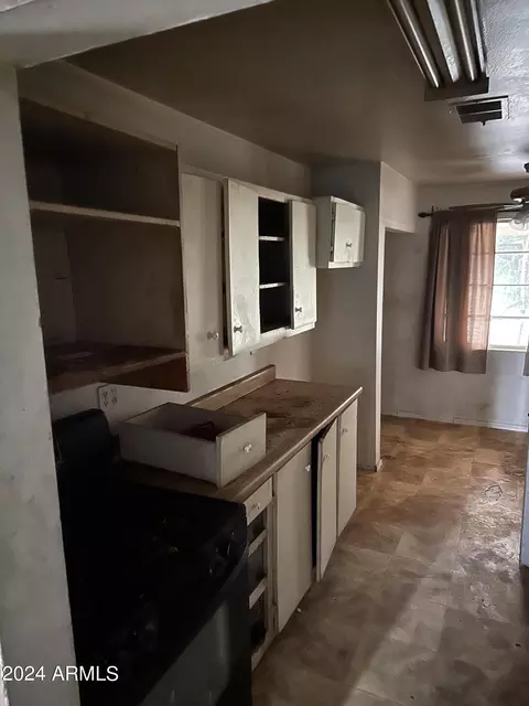 5643 N 37th Ave, Phoenix, AZ 85019 photo 6