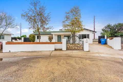9233 N 17th Dr, Phoenix, AZ 85021