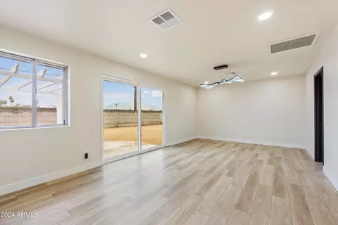 9233 N 17th Dr, Phoenix, AZ 85021 photo 11