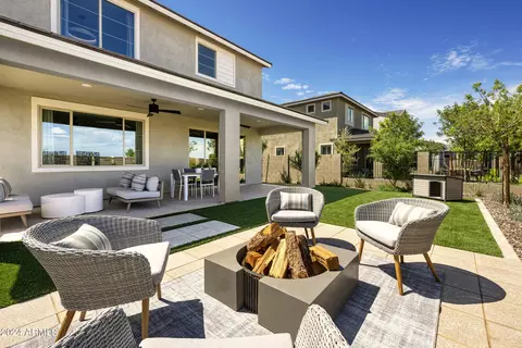 1470 E Rakestraw Ln, Gilbert, AZ 85298 photo 9