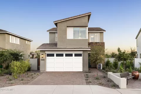 1470 E Rakestraw Ln, Gilbert, AZ 85298