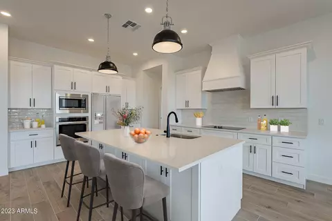 10028 E Fenimore Rd, Mesa, AZ 85207 photo 5