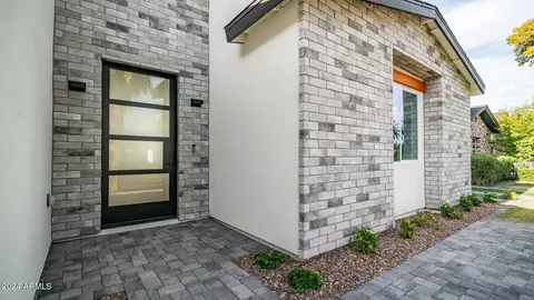 4002 E Fairmount Ave, Phoenix, AZ 85018 photo 6