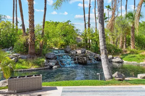 1346 W Meadow Green Ln, Gilbert, AZ 85233