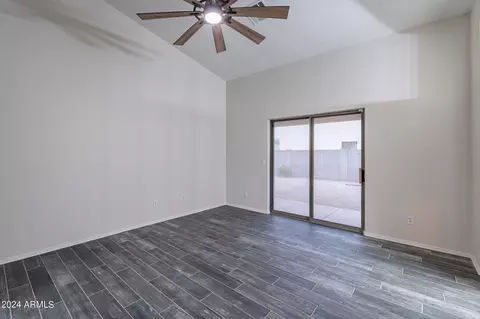 5622 S 26th Pl, Phoenix, AZ 85040 photo 8