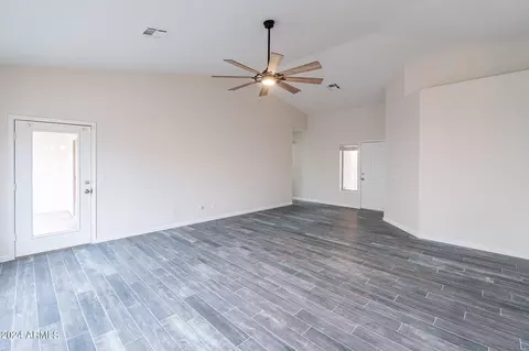 5622 S 26th Pl, Phoenix, AZ 85040 photo 4