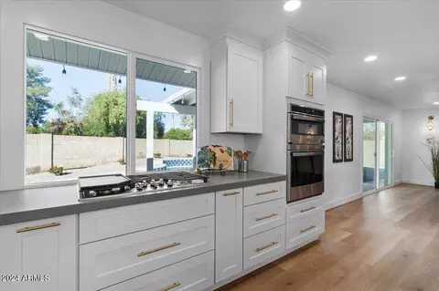 5300 S Hazelton Ln, Tempe, AZ 85283 photo 10