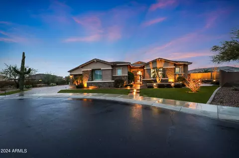 3313 E Daley Ln, Phoenix, AZ 85050