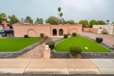 105 S Galaxy Dr, Chandler, AZ 85226