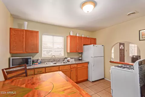 2922 E Cheery Lynn Rd, Phoenix, AZ 85016 photo 10