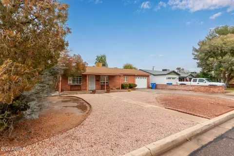 2922 E Cheery Lynn Rd, Phoenix, AZ 85016 photo 5