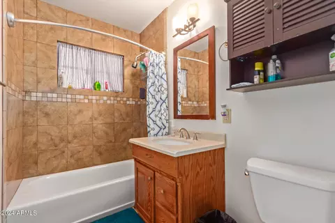 2922 E Cheery Lynn Rd, Phoenix, AZ 85016 photo 14