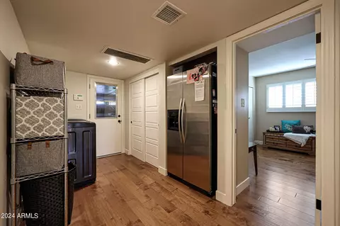 Kitchen - 7050 N 11th Ave, Phoenix, AZ 85021 photo 6 of 6