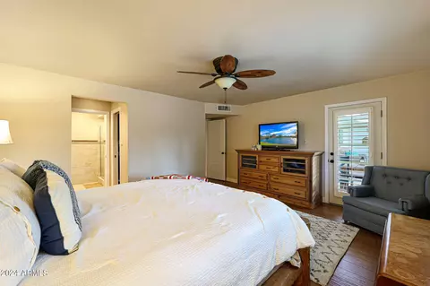 Bedroom - 7050 N 11th Ave, Phoenix, AZ 85021 photo 2 of 6