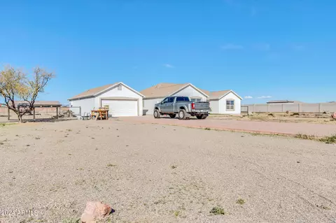 616 W Zion Ln, San Tan Valley, AZ 85143