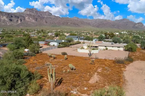 890 S Geronimo Rd, Apache Junction, AZ 85119 photo 3