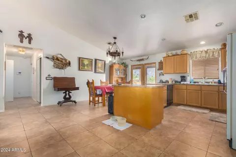 2525 E 2nd Ave, Apache Junction, AZ 85119 photo 14