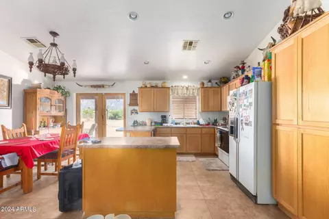 2525 E 2nd Ave, Apache Junction, AZ 85119 photo 15