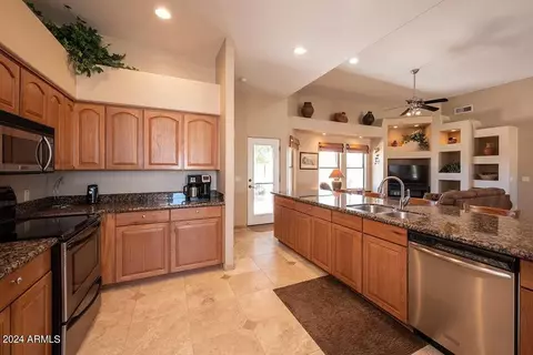 2427 W Tanya Rd, Phoenix, AZ 85086 photo 5