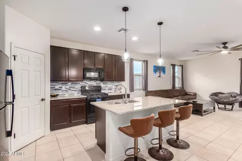 5737 W Odeum Ln, Phoenix, AZ 85043 photo 11