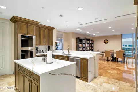 2211 E Camelback Rd #407, Phoenix, AZ 85016