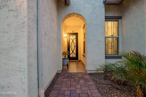 229 E Balao Dr, Phoenix, AZ 85085 photo 4