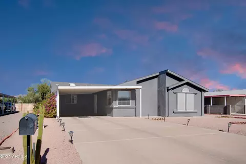 2812 W Cody St, Apache Junction, AZ 85120