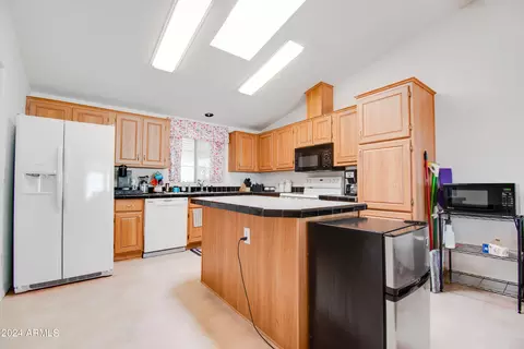2812 W Cody St, Apache Junction, AZ 85120 photo 5