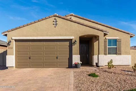 19908 W Badgett Ln, Litchfield Park, AZ 85340