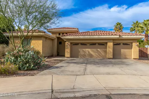 554 W Remington Dr, Chandler, AZ 85286