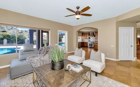 Living - 2538 E Desert Willow Dr, Phoenix, AZ 85048 photo 2 of 8