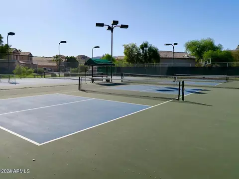 View/Area - 2538 E Desert Willow Dr, Phoenix, AZ 85048 photo 9 of 10